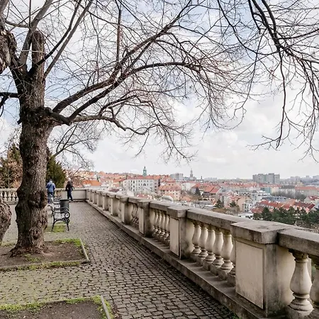 Blueground 10 Equipped Vsfs Prg-28 Apartment Prague